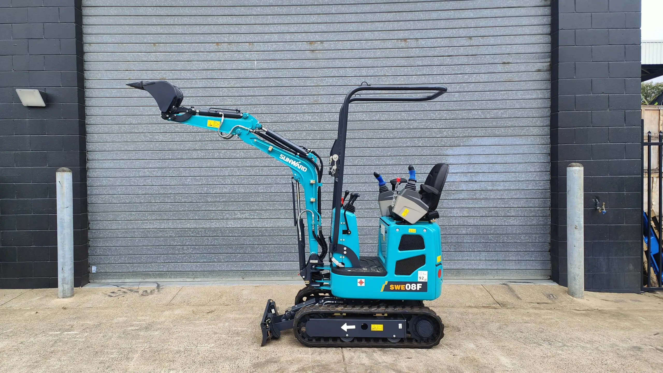 SWE08F Mini Excavator - Image 3